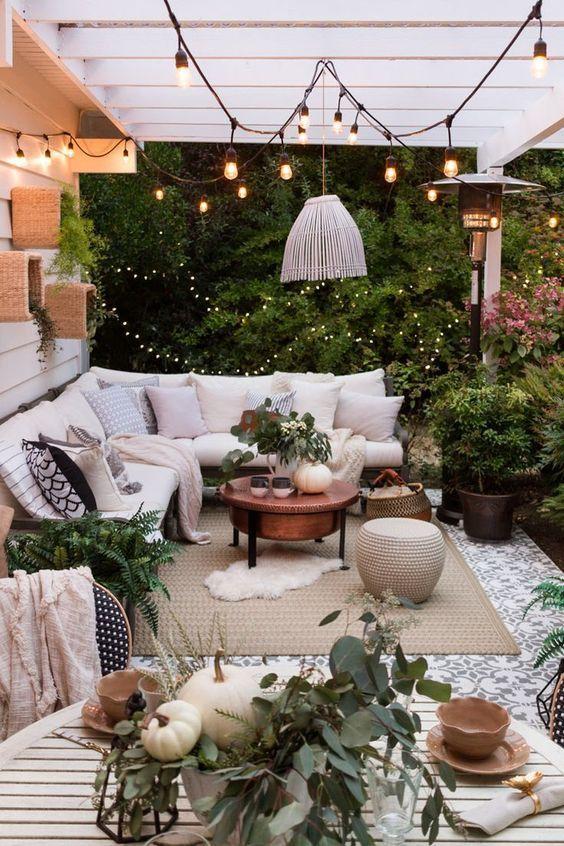 43 Small Patio To Make Your Home Look Outstanding - Tips Home Decor |  Backyard decor, Fall patio, Outdoor patio space