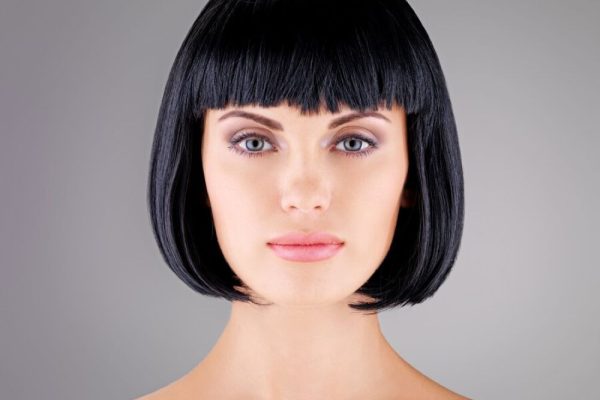 beautiful-woman-with-shot-hairstyle-closeup-portrait-female-model_186202-6643