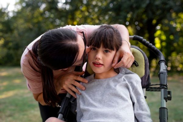 lifestyle-child-wheelchair_23-2149158048