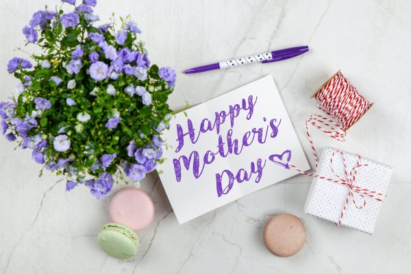 9 Essential Gifts for Mother's Day Celebration