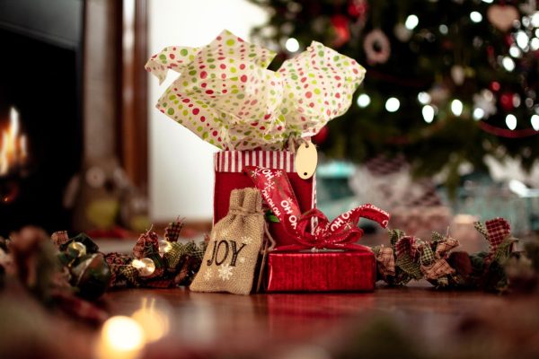 The Ultimate Holiday Gift Guide: Thoughtful Presents for Everyone on Your List