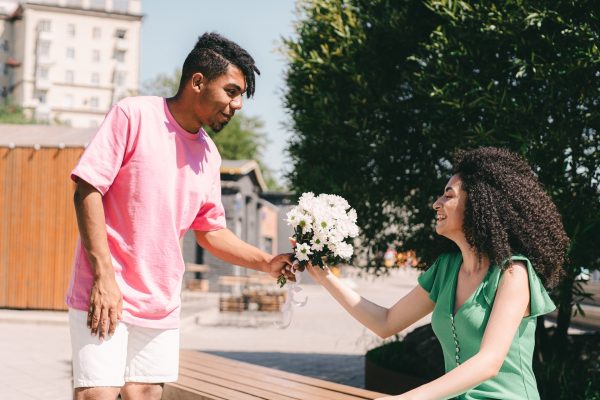 Ten Red Flags You Should Avoid While Searching for Love 